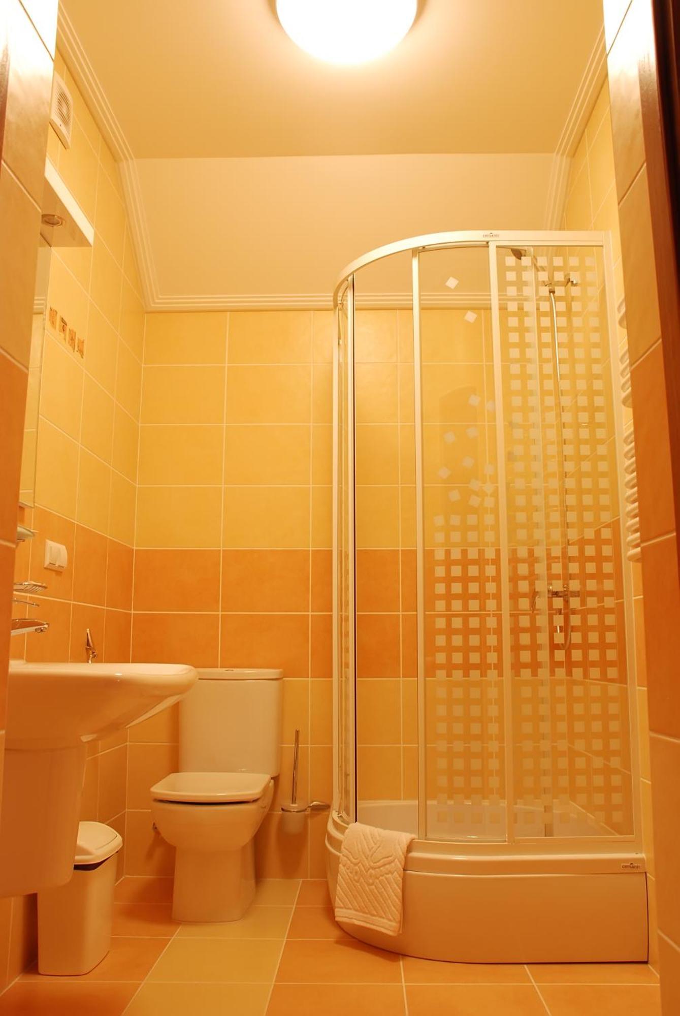 Magnat Otel Mukaçeve Dış mekan fotoğraf